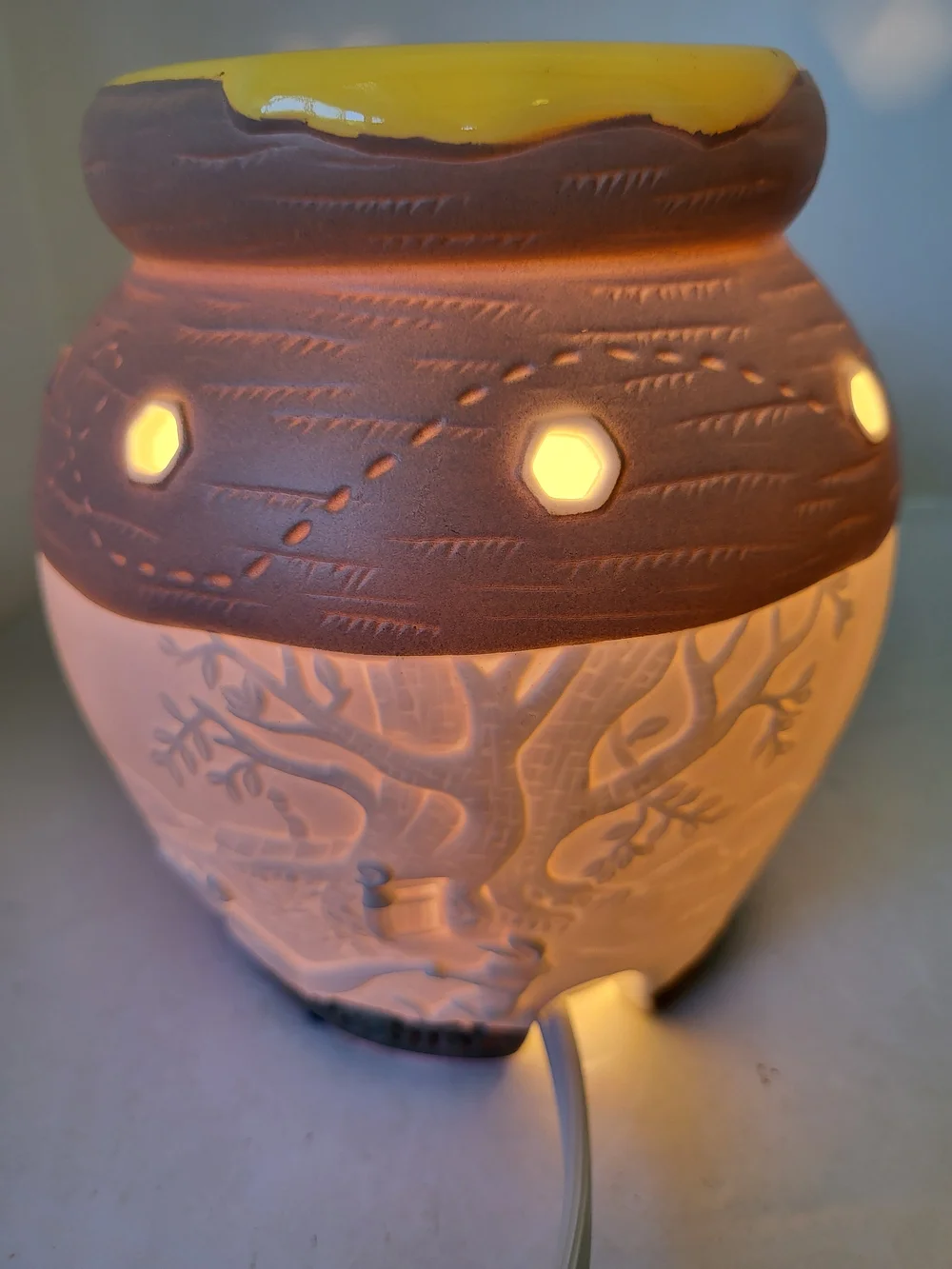 Scentsy Disney Winnie The Pooh Hunny Pot Wax Warmer